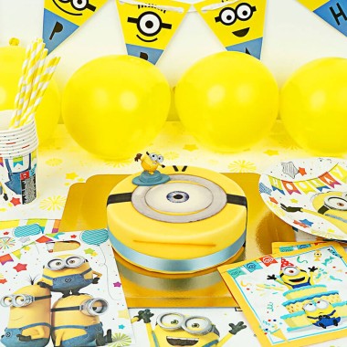 Kit d'anniversaire "minions" (gâteau inclus)