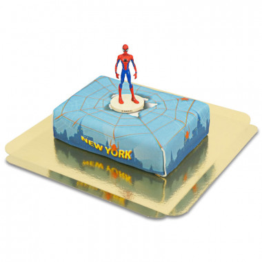 Figurine Spiderman sur Gâteau avec toile d'araignée au-dessus de New York
